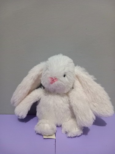 Small and fluffy white - small,