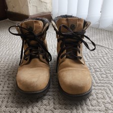 Wrangler Ankle Boots. Brown