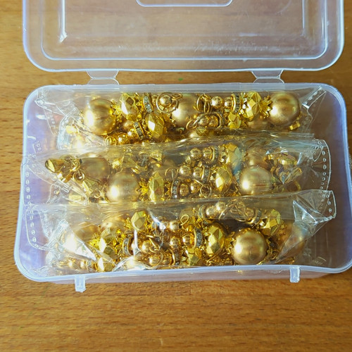Gold tone tassles - tone, /