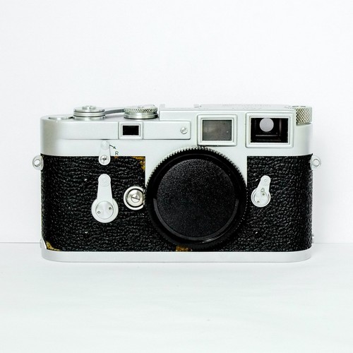 Leica silver chrome body - m3,
