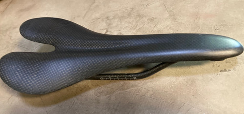 Carbon fiber bicycle - carbon, saddle
