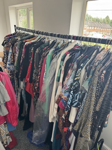 Mixed clothing wholesale job - wholesale,