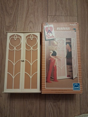 Vintage sindy wardrobe - wardrobe, with