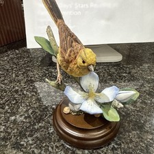Country Artists Yellow Hammer with Clematis Small Figurine 01990