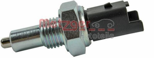 Metzger reverse light switch