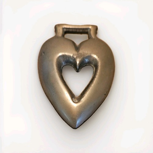 Vintage horse brass heart - vintage, brass.