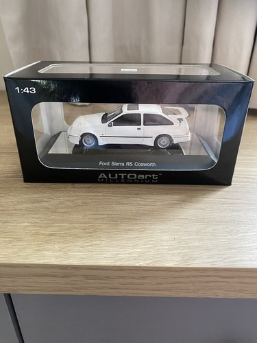 Autoart diecast sierra - autoart, 1/43