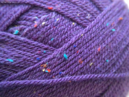 Aran yarn craft knitting - ,