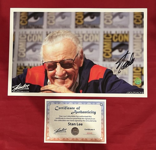 Stan lee smiling photo litho - smiling,