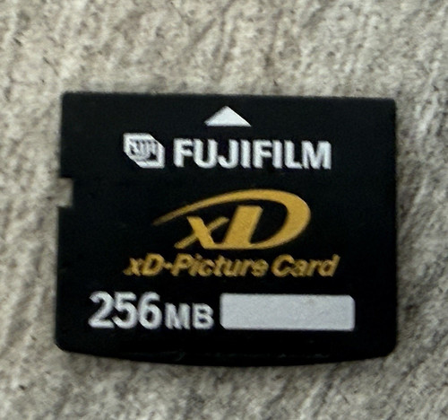 Fujifilm memory card 256mb - card,