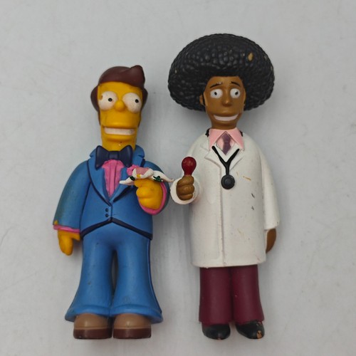 The simpsons figures - simpsons, young