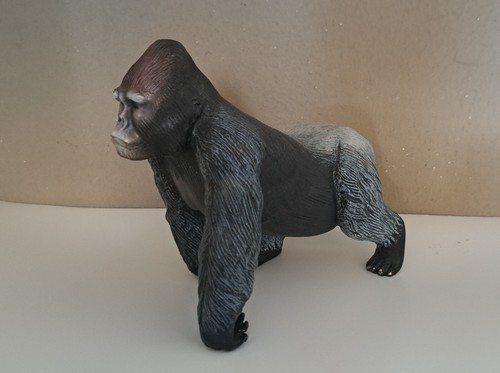 Silverback gorilla bronze - silverback,