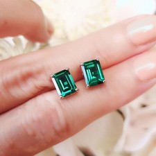 3 Ct Emerald Cut Green Diamond