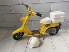 Pedigree Sindy Doll Yellow Scooter Moped 1980's Vintage N2 