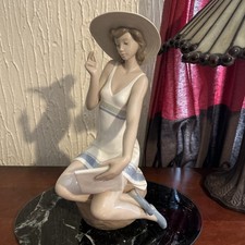 Lladro Nao “Pen friend”