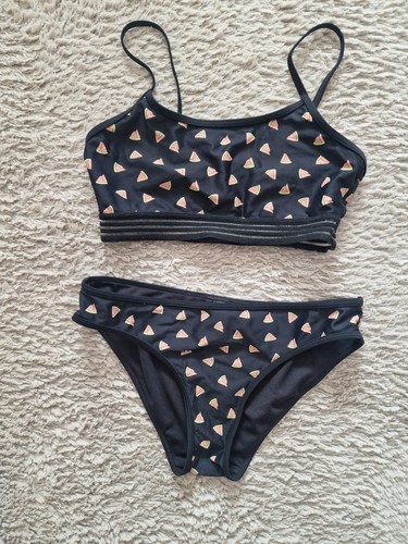 Teen girls swimsuit swimming - teen,