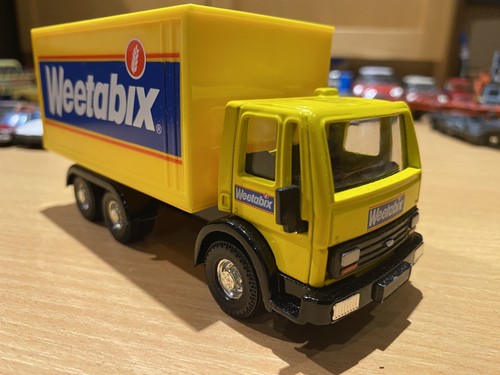 Corgi 59603 ford cargo - box, van