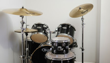 Mapex VXB Black 6-Piece Drum Kit – Cymbals & Throne Included