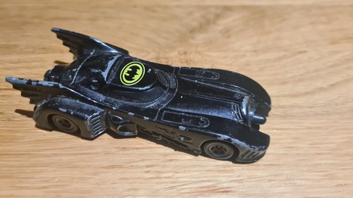 Ertl 1989 die cast batmobile - die-cast,