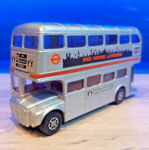 Corgi 471 aec - 471,