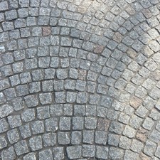 Reclaimed Small Stone 3" x 3" Granite Cobble Setts - Per Bag