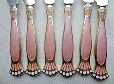 ART DECO 1928 PINK GUILLOCHE ENAMEL SOLID SILVER HANDLED LADIES TEA CUTLERY SET