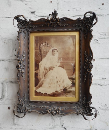 Distressed antique edwardian - distressed,