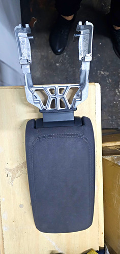Audi centre armrest - 8v,