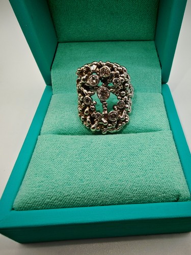 Designer bespoke 9ct keeper - bespoke,