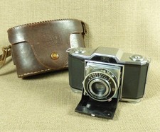 ZEISS IKON IKONTA 35 (522/24) CAMERA w. NOVAR LENS 1:3.5 / 4.5cm + Leather Case