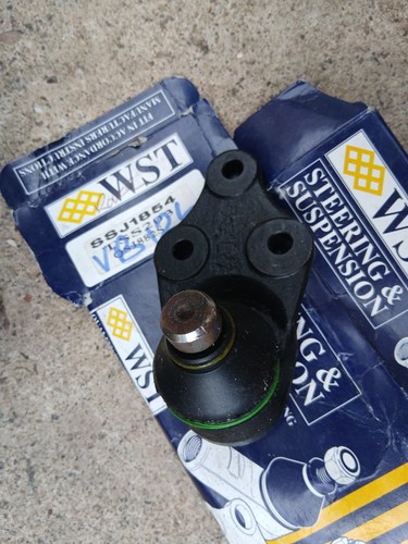 Austin maestro ball joint - ,