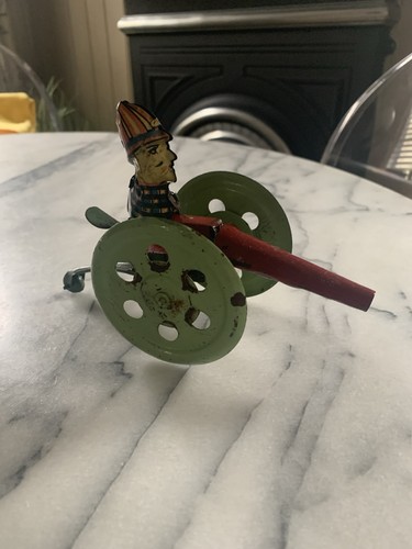 Unusual clockwork tinplate - clockwork,