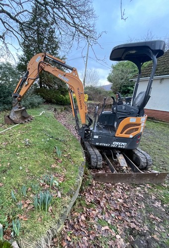 Case cx17 mini excavator - case,