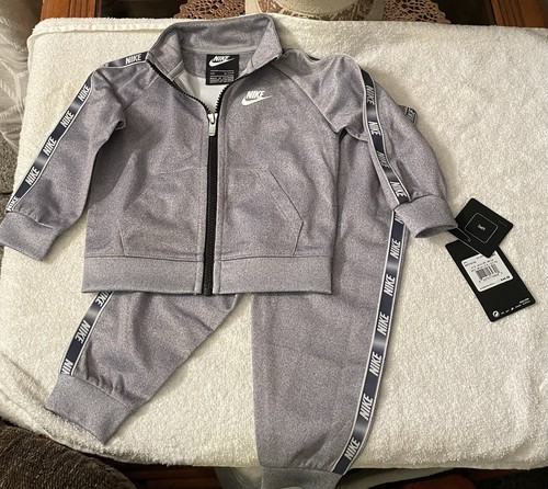 Lot nike track suit 18m - nike,
