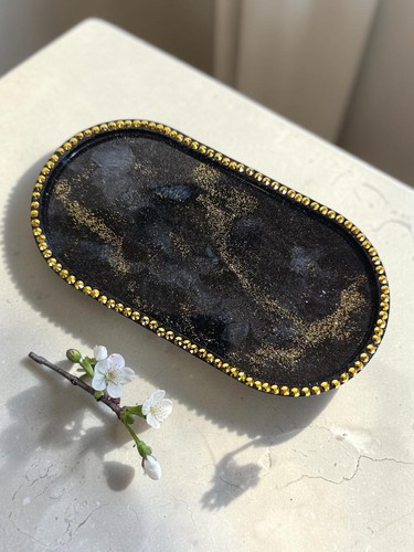 One kind handmade resin - one-of-a-kind,