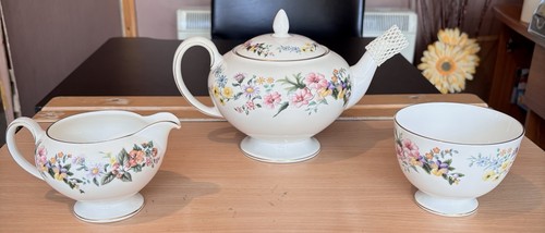 Wedgwood downland teapot milk - wedgwood,