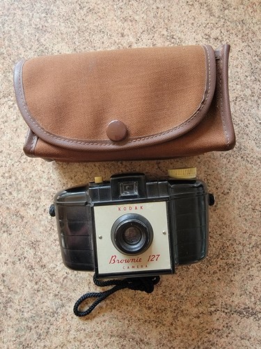 Vintage kodak brownie 127 - vintage,