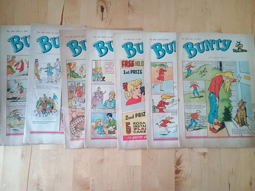 Vintage bunty comics - x,