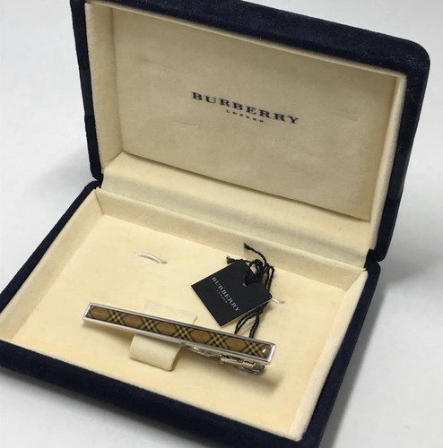 Burberry london tie clip - london,