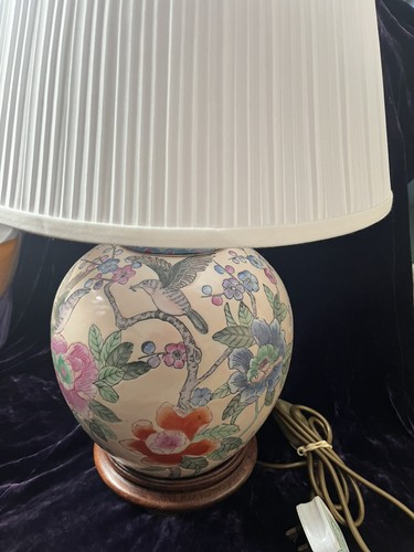 Large chinoiserie table lamp - large,