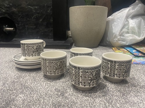 Set bridgwood cups and - 5,