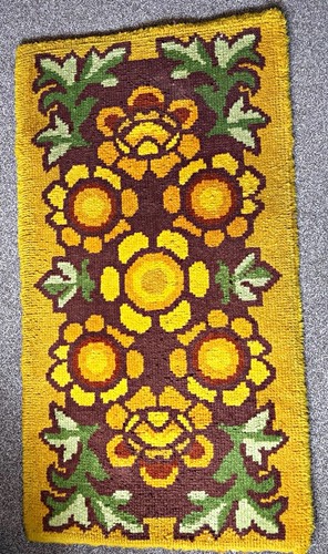 Vintage floral pattern - , rug