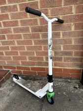 Grit Stunt Scooter In White. Used , Still Good Condition