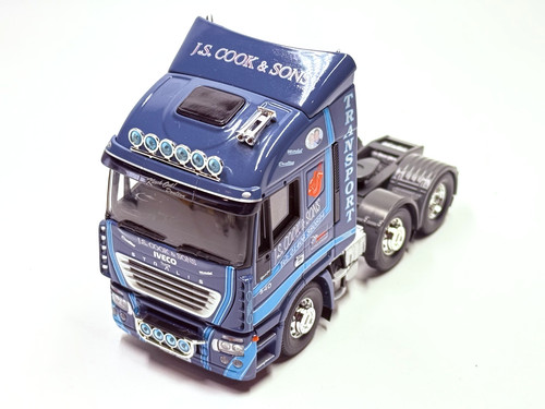 Corgi iveco stralis tractor - corgi,