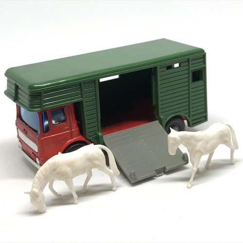 Lesney matchbox horse box - lesney,