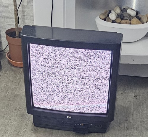 Pye crt retro gaming tv - 21",