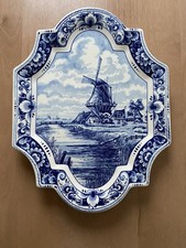 GORGEOUS VINTAGE DELFT VELSEN  BLUE & WHITE PLAQUE: LOVELY SHAPE: EX COND