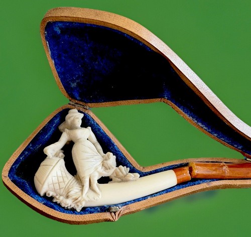 Antique carved meerschaum pipe - antique,