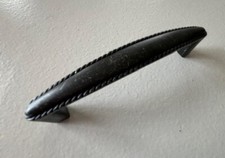 Pull Handle Kitchen Cabinet