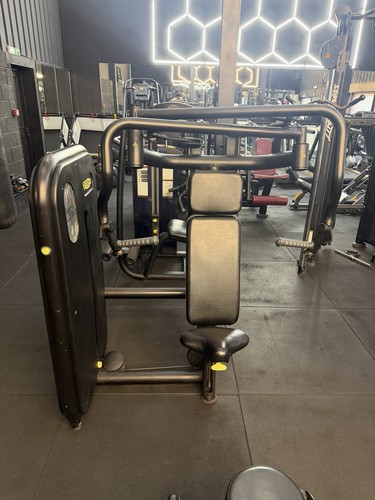Technogym chest press black - chest,